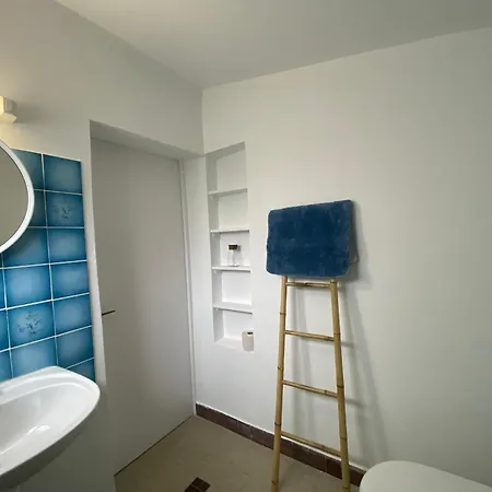 Casa de Férias 50m² Avec Jardin Clos, Proche Et Commerces - Fr-1-364-158 *